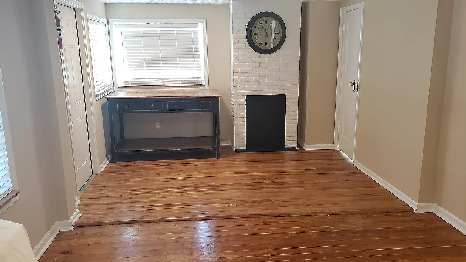 2 bed, 1100 sqft, $2,600 — Photo 3