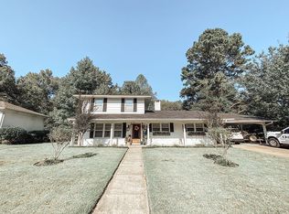 348 Robin Rd, Grenada, MS 38901