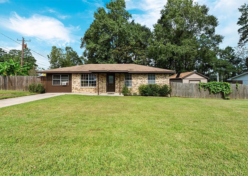 1st image of 210 Peggy Ln