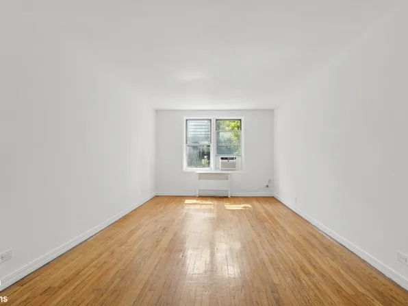 340 Haven Avenue image 1 of 12