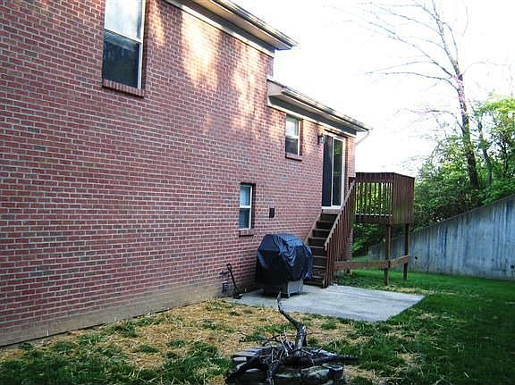 3rd image of 625 W Loveland Ave