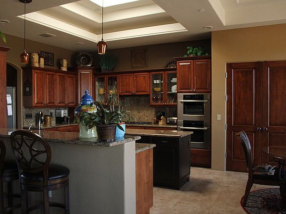 Gourmet Eat In Kitchen