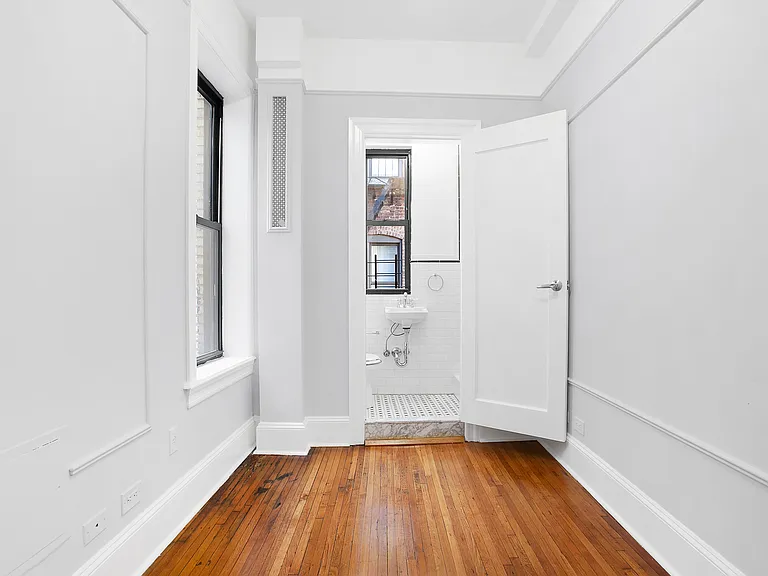 949 W End Ave #12-B — Photo 8