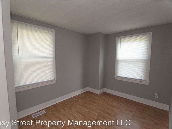 5th image of 3117 11th Ave #C