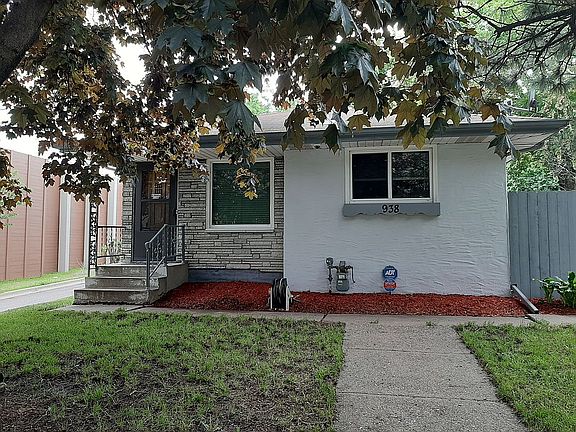 2nd image of 938 8th Ave S