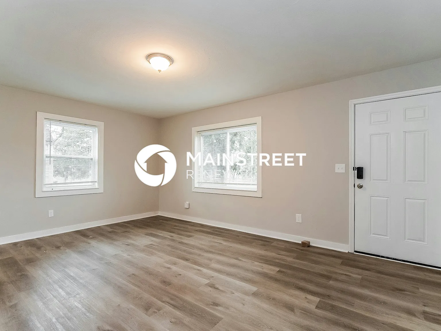 3510 Norwood St — Photo 3