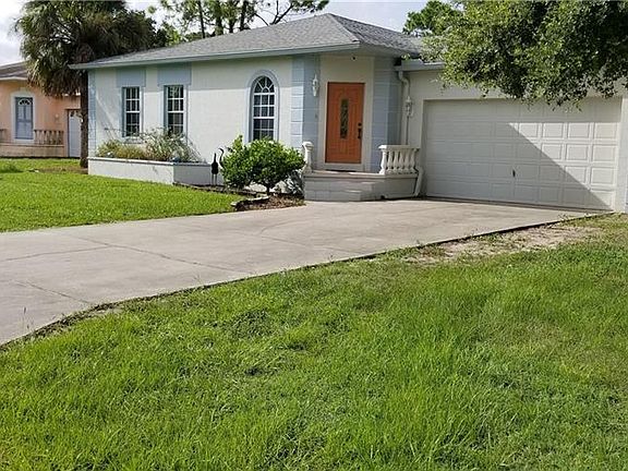 3rd image of 703 Connecticut Ln