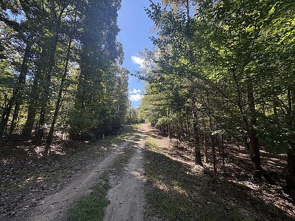 2nd image of 1914 Nation Rd