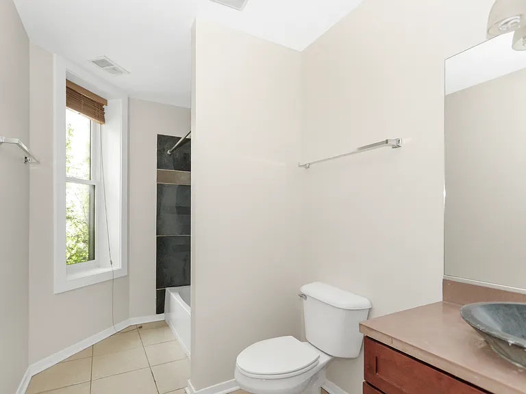 1333 W Taylor St #2 — Photo 14