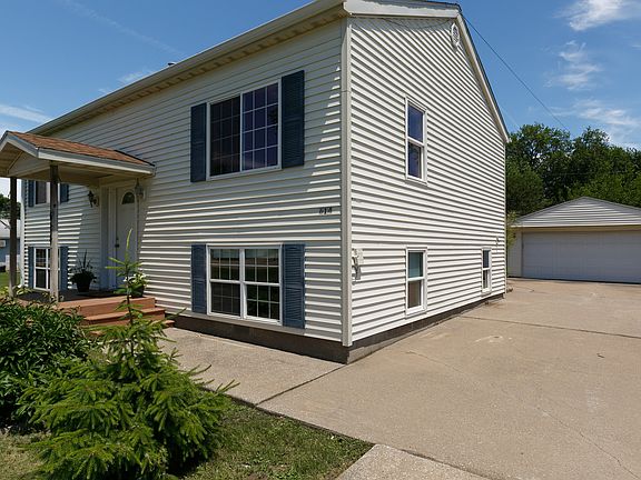 4th image of 614 6th St