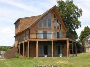 329 River Cliff Dr, Harpers Ferry, WV 25425