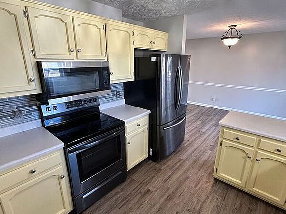 5th image of 309 Oakdale Dr