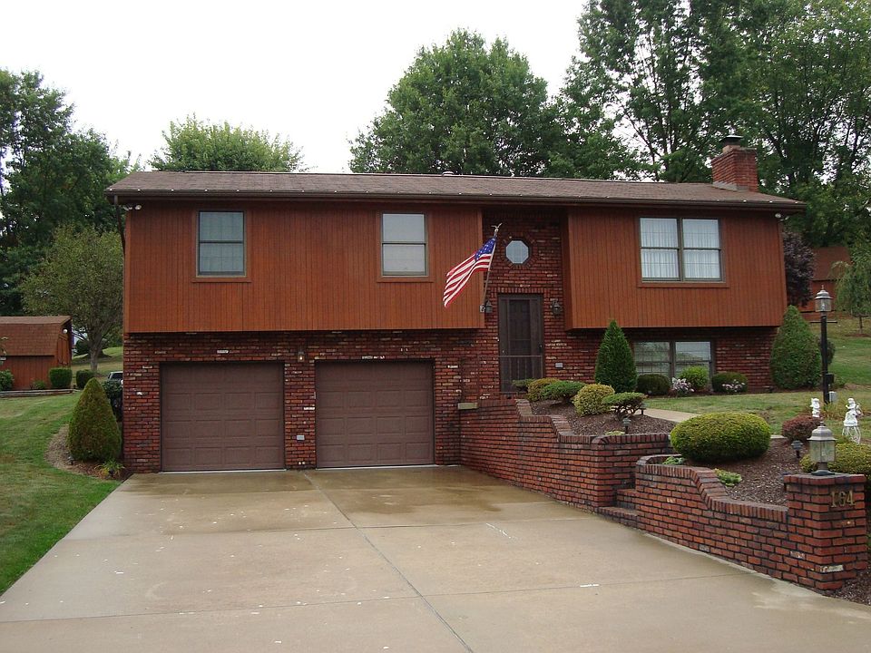 Wonderful curb appeal!