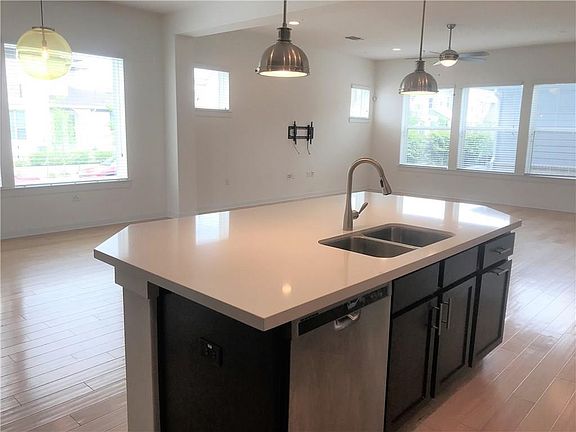 5th image of 4231 Berkman Dr