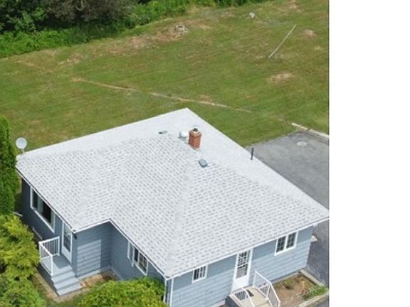 3rd image of 40 Denton Rd