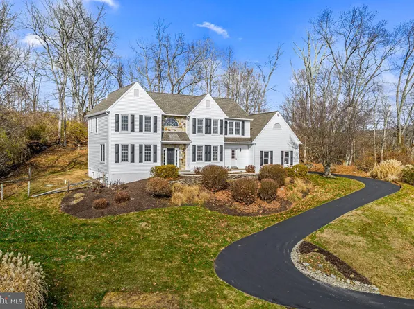 7 Morninglight Rd, Glenmoore, PA 19343