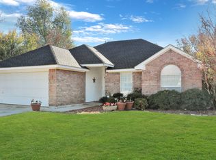 8924 Ashcraft Dr, North Richland Hills, TX 76182