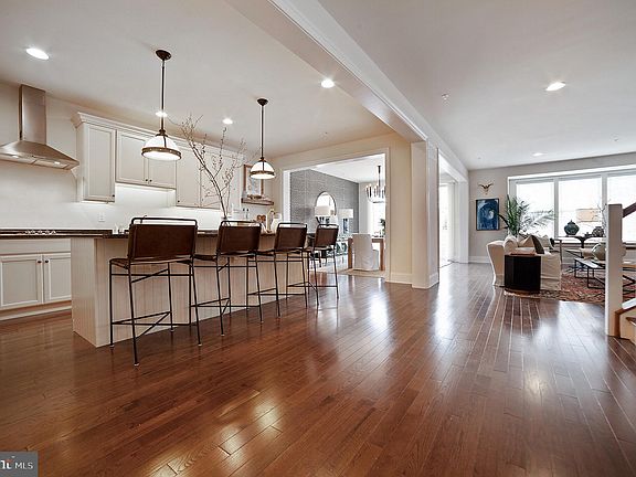 5th image of 1050 James Walter Way