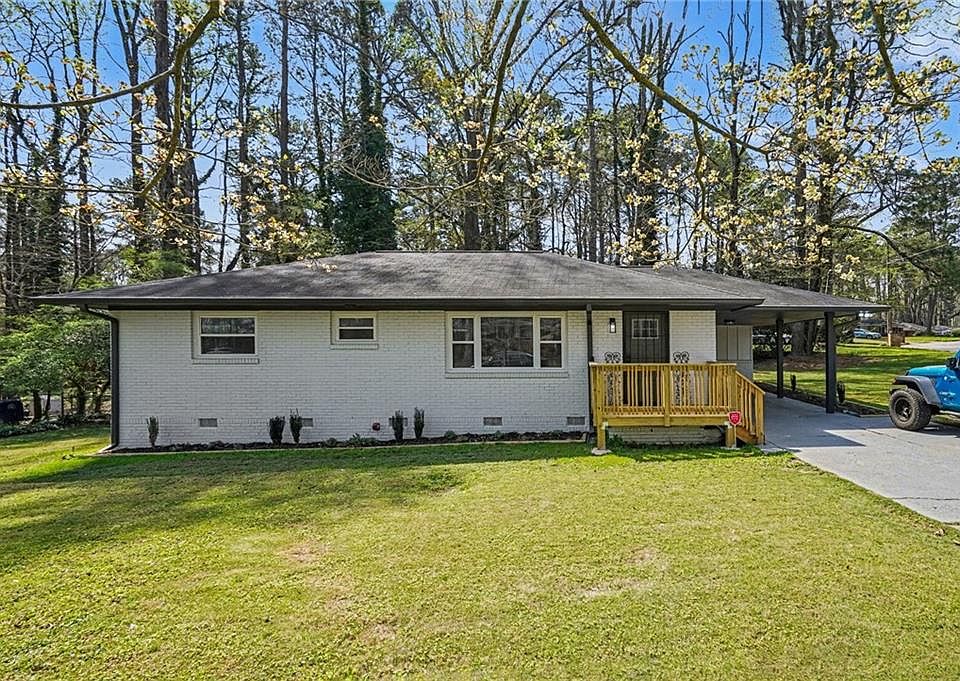 1st image of 2762 Connally Dr SW