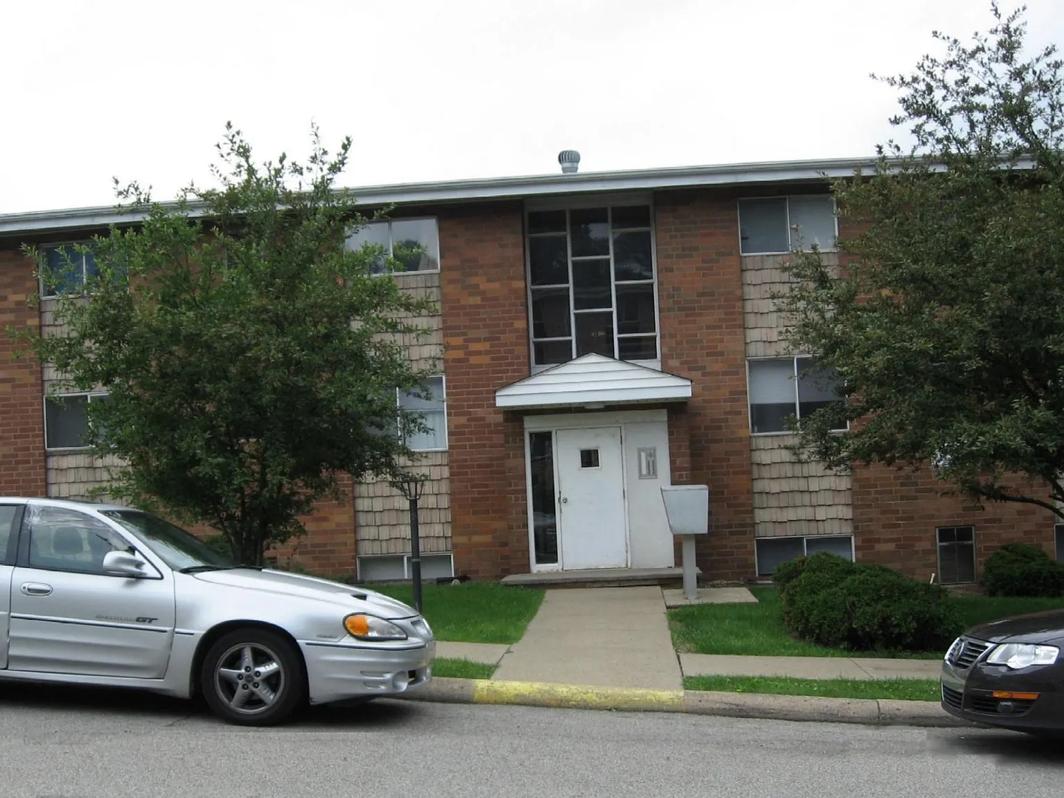 1 bed, 785 sqft, $835 — Photo 2
