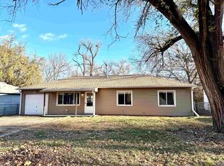 3510 SW Clare Ave, Topeka, KS 66611