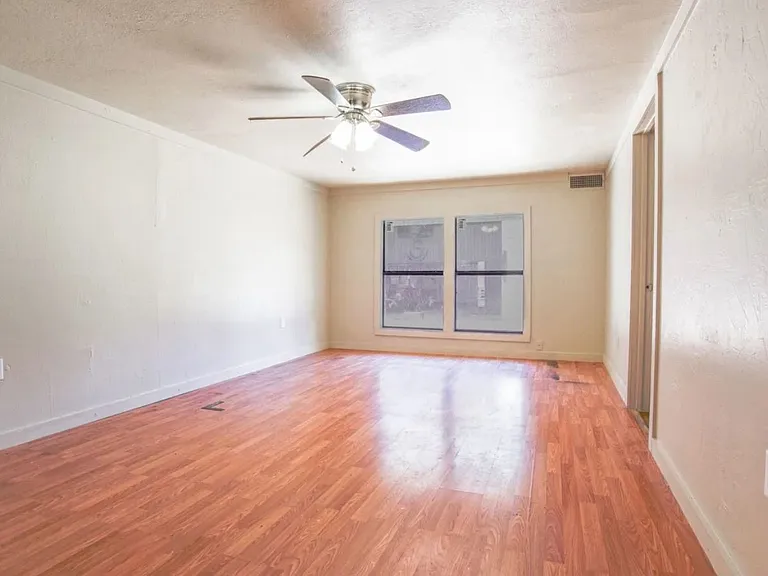 9142 County Road 197 — Photo 39