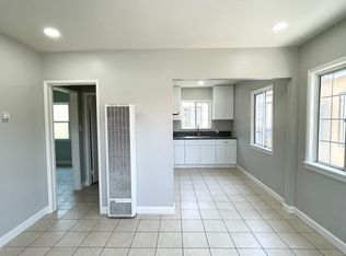 10120 California Ave APT C, South Gate, CA 90280