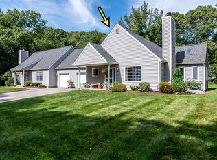 43 Riverdell Dr, Saunderstown, RI 02874