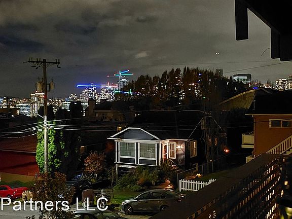 3rd image of 1206 Taylor Ave N #204