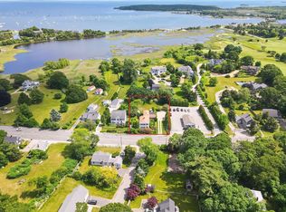 26 Fairhaven Rd, Mattapoisett, MA 02739