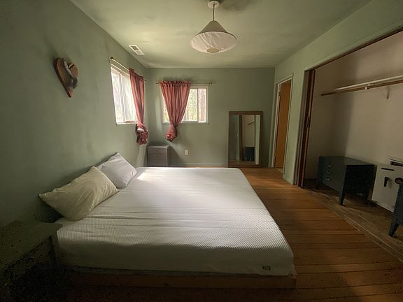Private bedroom-furnished
