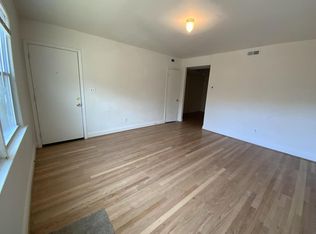 1218 18th Pl NE APT 4, Washington, DC 20002