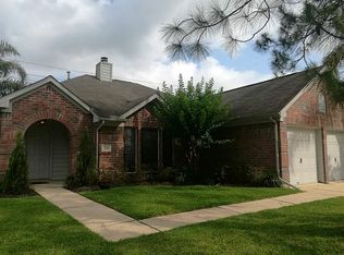 2710 Glencullen Ln, Pearland, TX 77584