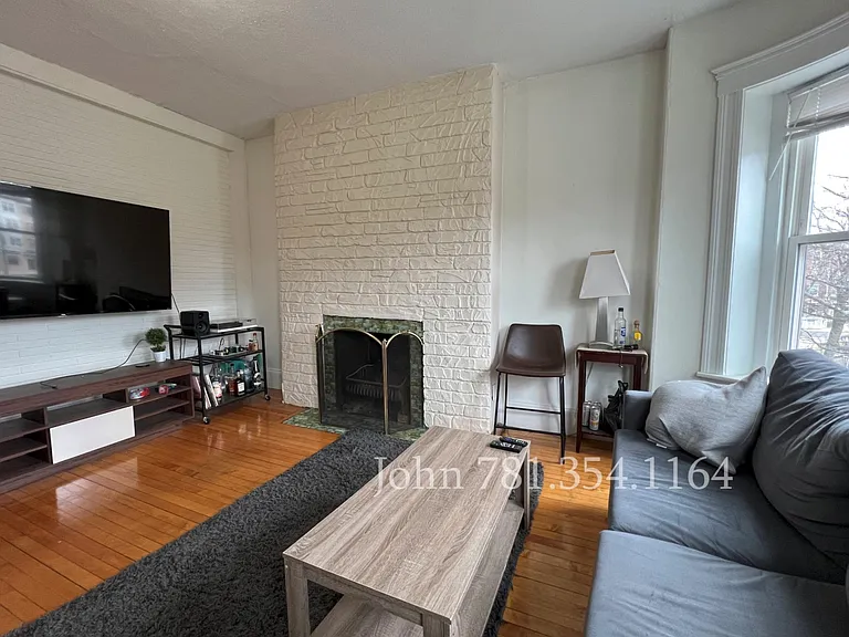 1322 Commonwealth Ave #9 — Photo 9
