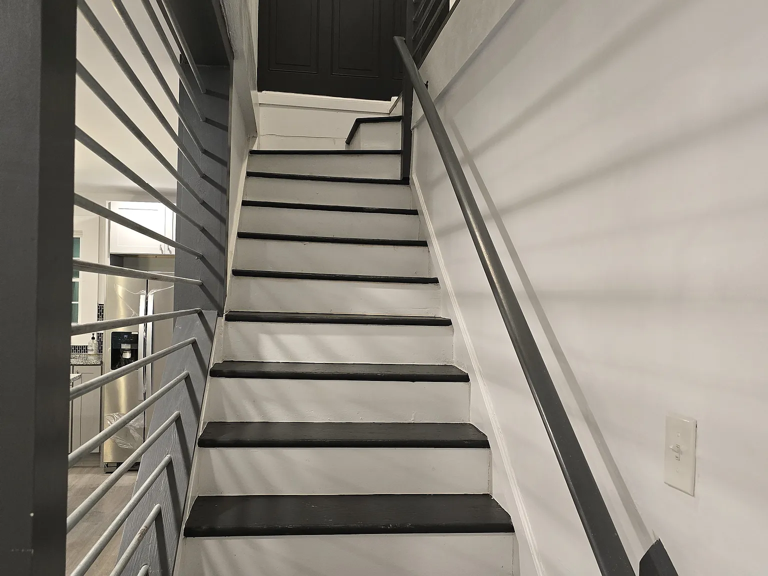 4 bed, $2,950 — Photo 2