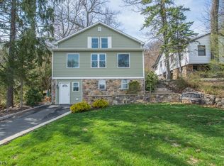 79 Cedar Lk W, Denville, NJ 07834