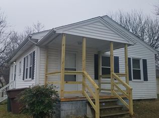 309 Penn Pl, Greensboro, NC 27405