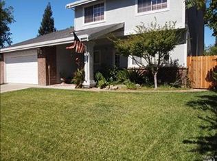 596 Shannon Dr, Vacaville, CA 95688