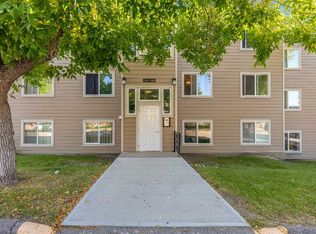 315 W Heritage Dr SE #304, Calgary, AB T2H 1N2