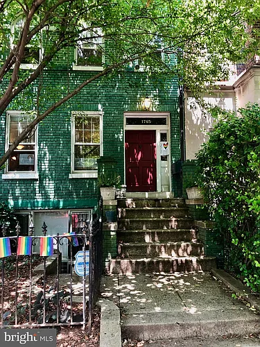 1745 Lanier Pl NW #1 Photo 1