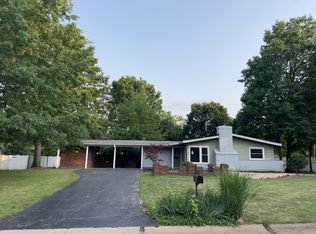 2526 Trossock Ln, Saint Louis, MO 63122