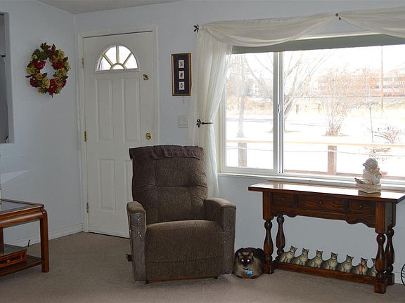 2nd image of 1577 Canyon Ave