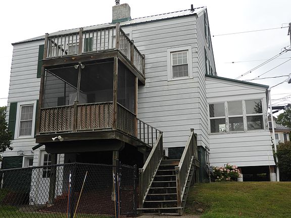 4th image of 1189 Cook St