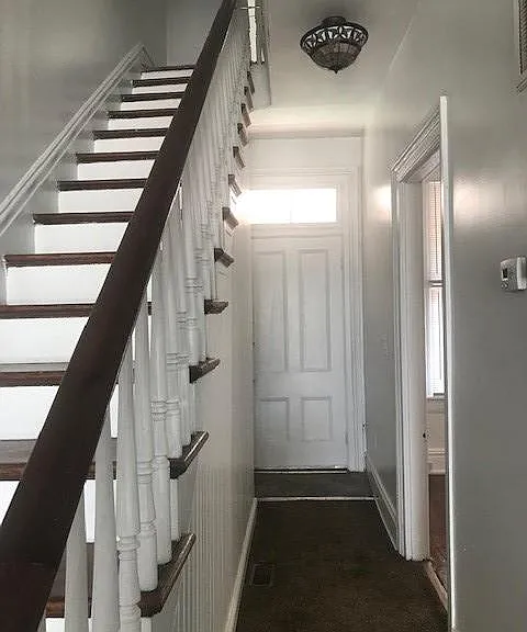 1109 W Clay St — Photo 16