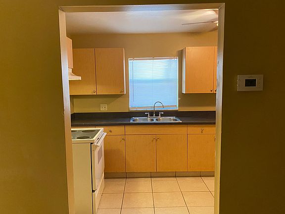 5th image of 213 N 27th St #B