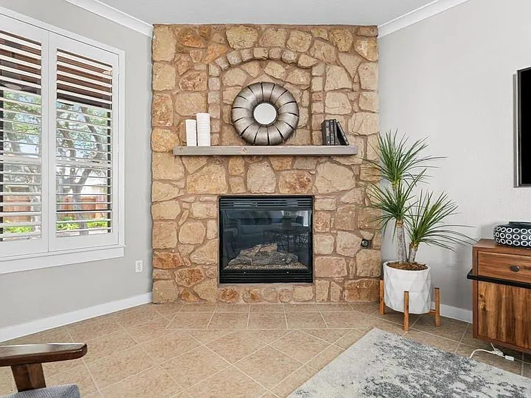 10820 Sky Rock Dr — Photo 7
