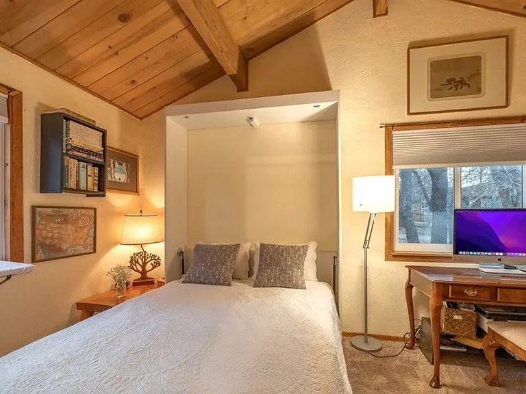 875 Santa Barbara Ave — Photo 6