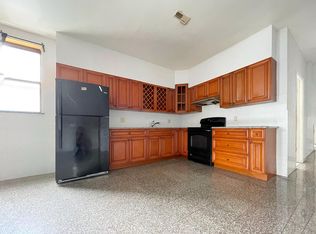 1427 W Flora St #3F, Philadelphia, PA 19121