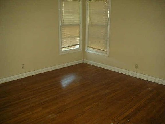 4th image of 6733 Hardisty St