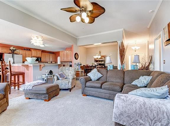 5th image of 20105 E Castle Dr